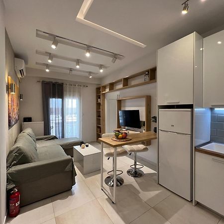 P Deluxe Suites 7 Szaloniki Kültér fotó