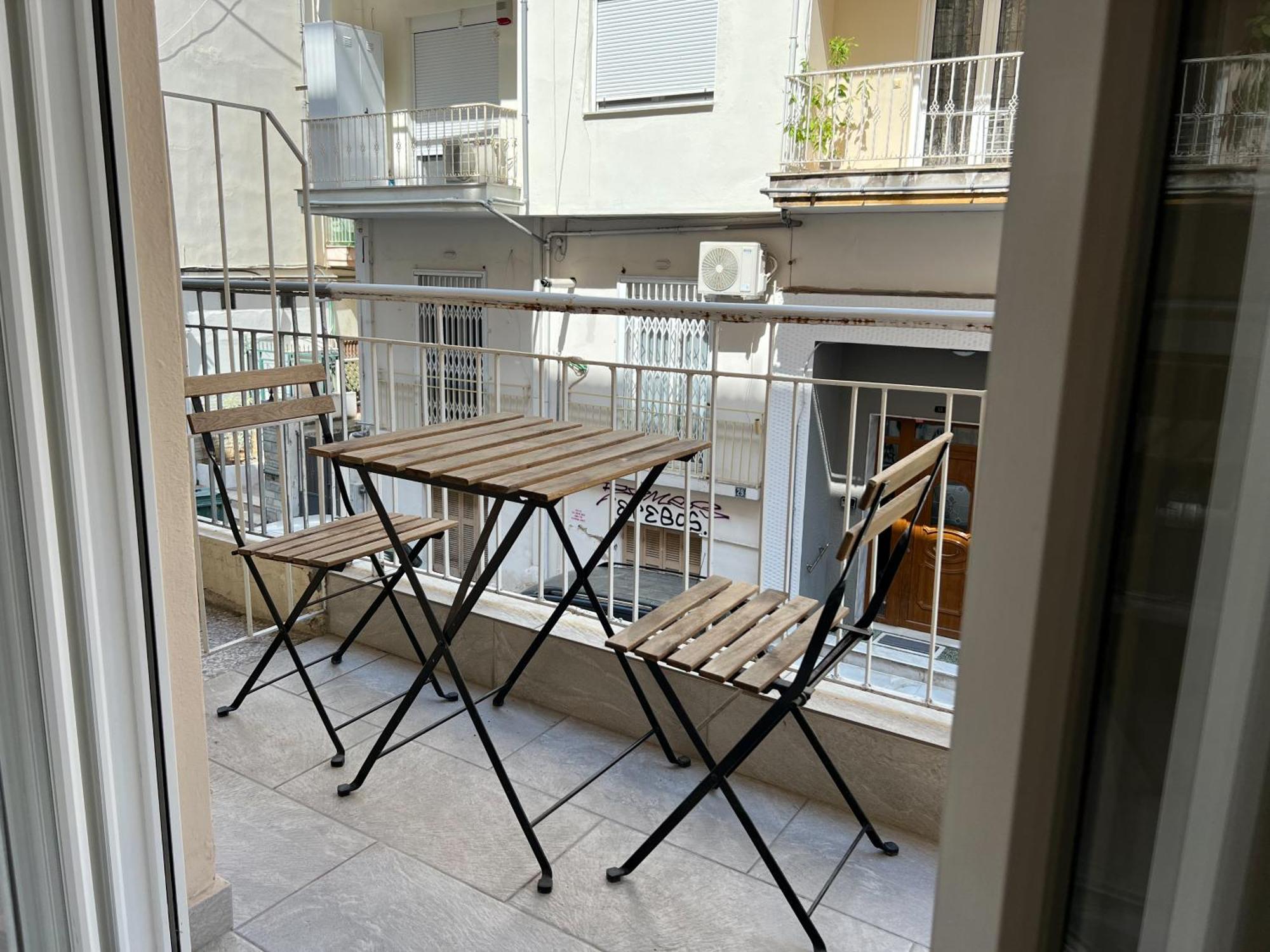 P Deluxe Suites 7 Szaloniki Kültér fotó